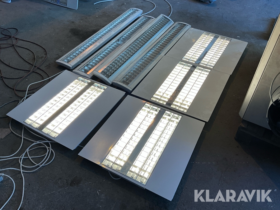 Lysrörsarmatur Sylvania 8st