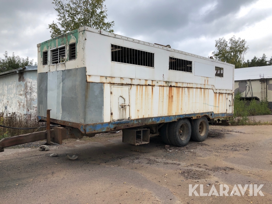 Djurtransport till traktor