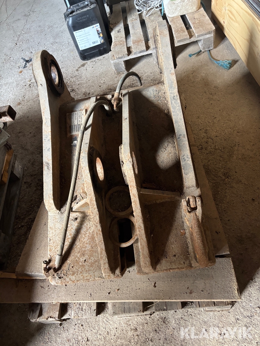 Redskapsfäste B30 H