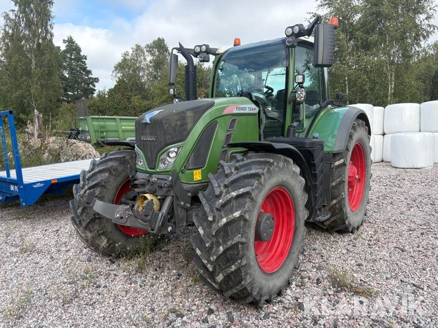 Traktor Fendt 724 Vario