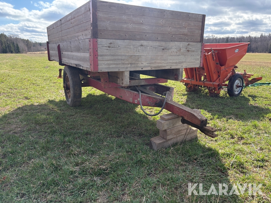 Traktorvagn / spannmålsvagn med tipp