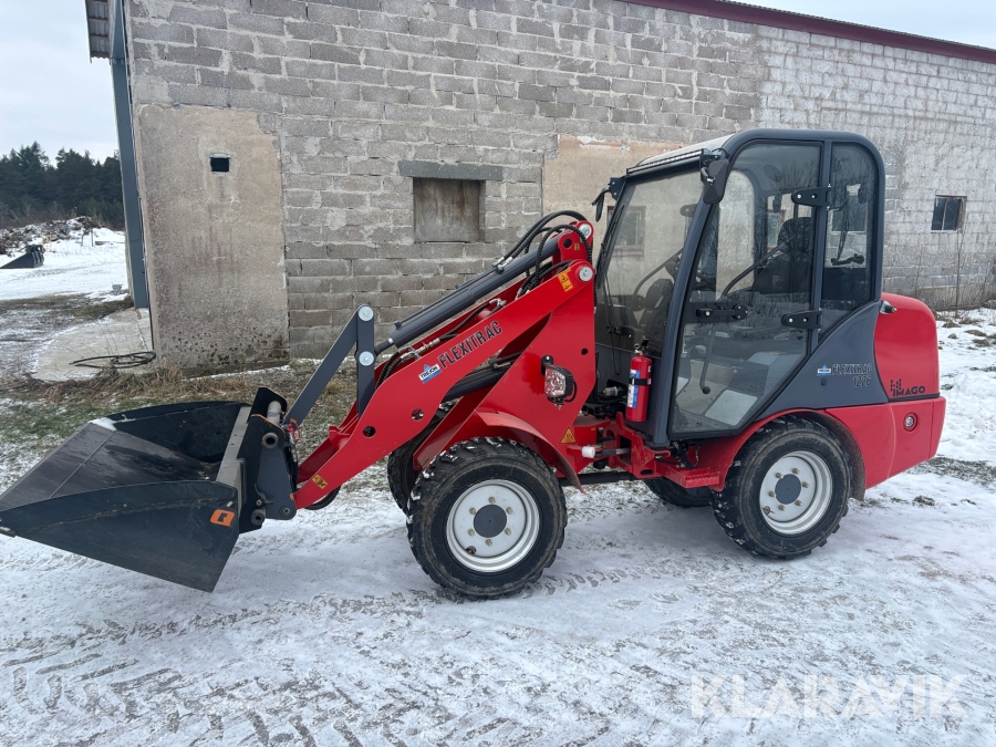 Kompaktlastare Flexitrac 1226 med planerskopa