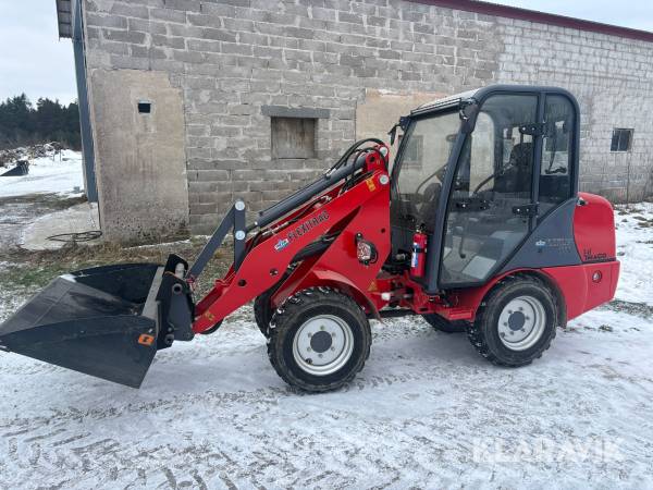 Kompaktlastare Flexitrac 1226 med planerskopa