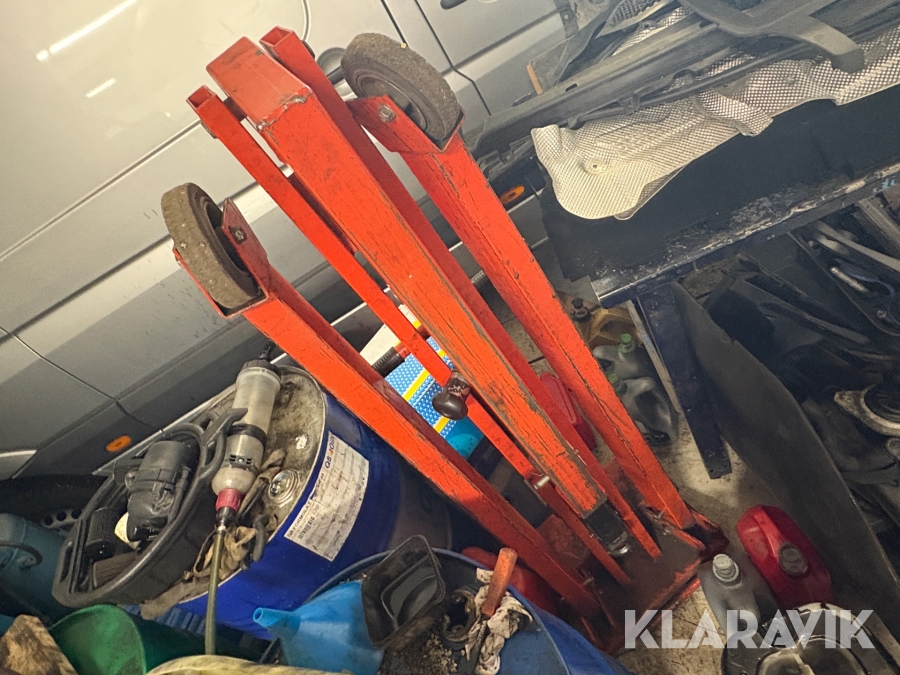 Manuell hydraulisk pelarkran