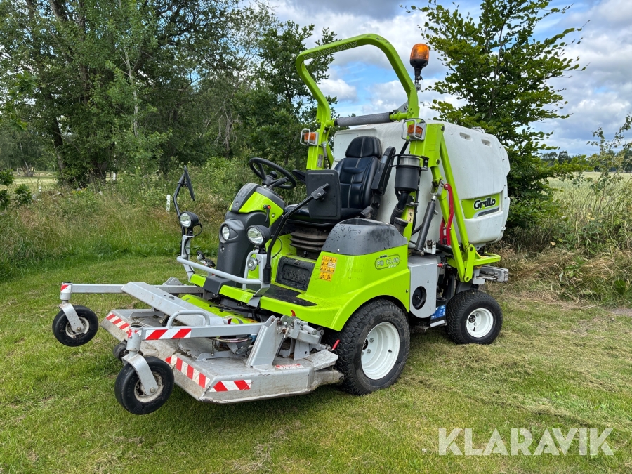 Gräsklippare Grillo FD 13.09 4 WD med uppsamlare