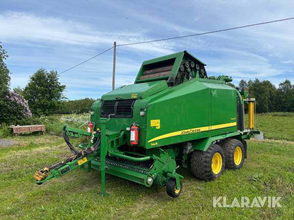 Rundbalspress John Deere 744 premium
