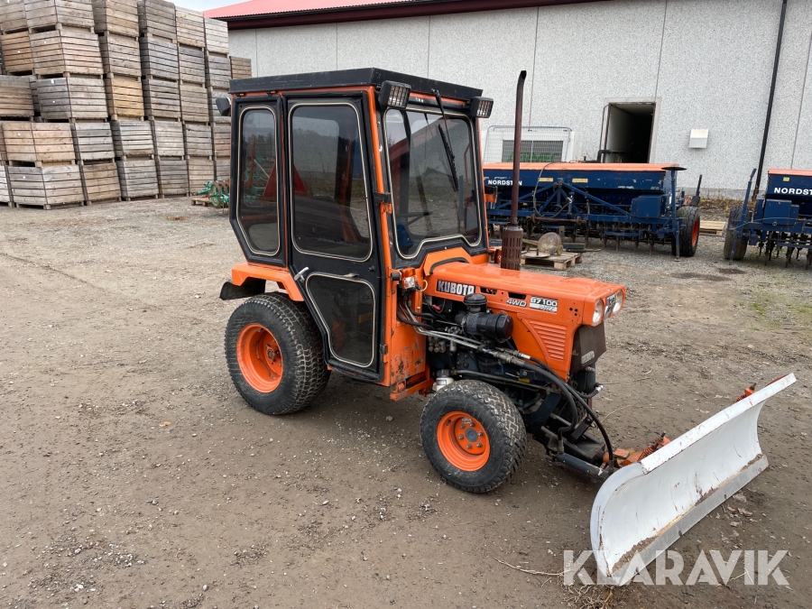 Traktor Kubota B7 100 HST, Säter, Klaravik auktioner
