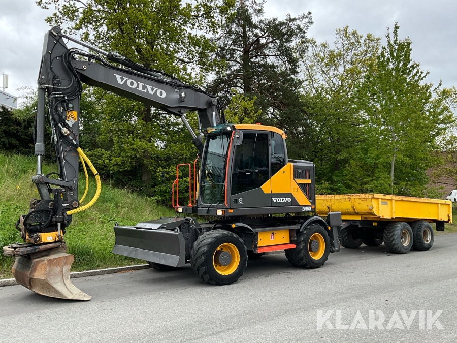 Hjulgrävare Volvo EWR150E med tippsläp rotator och redskap