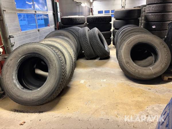 Diverse lastbilsdäck 18 st