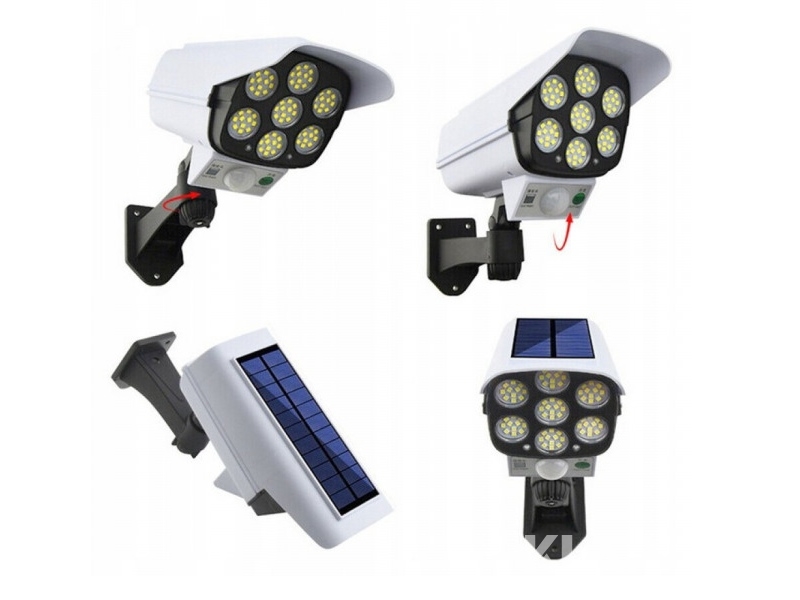 Kameraattrapp med inbyggd strålkastare.