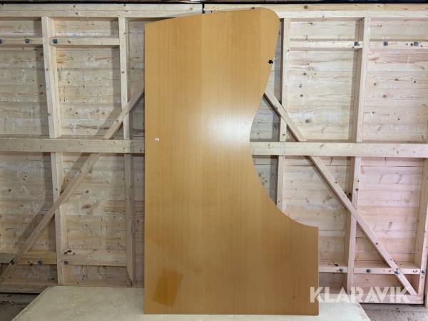 Skrivbord Kinnarps höj och sänkbart