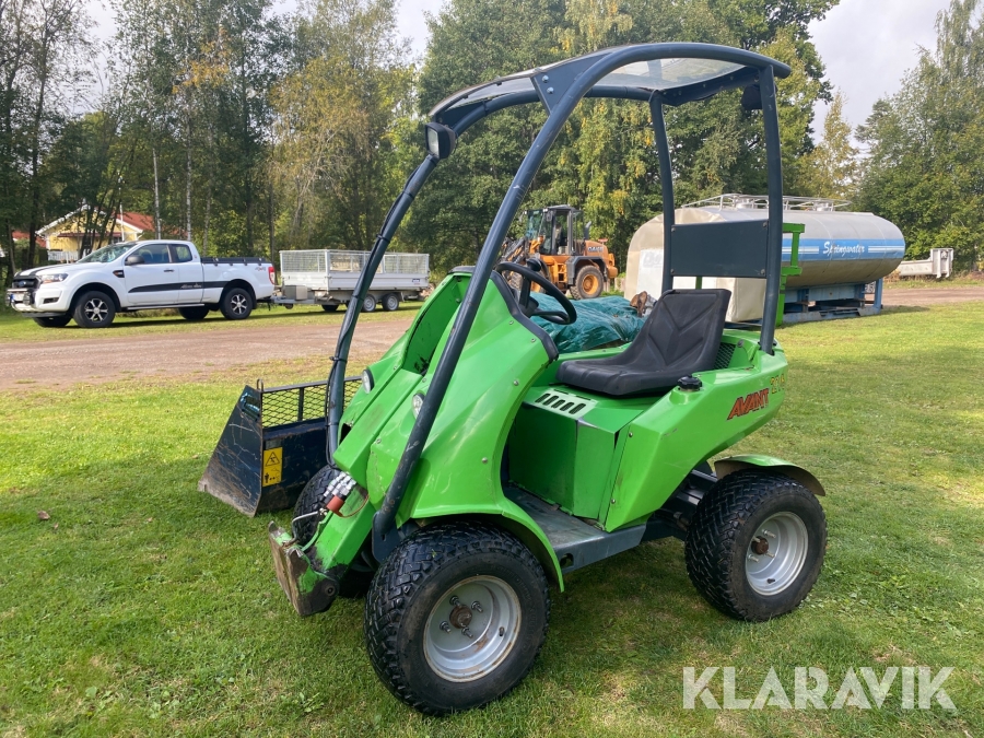 Kompaktlastare Avant 216