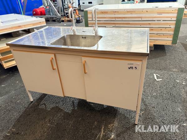 Diskbänk med underskåp