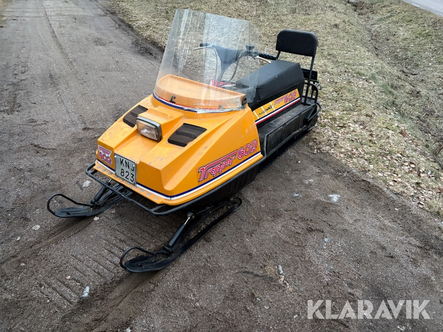 Snöskoter Trapper 602