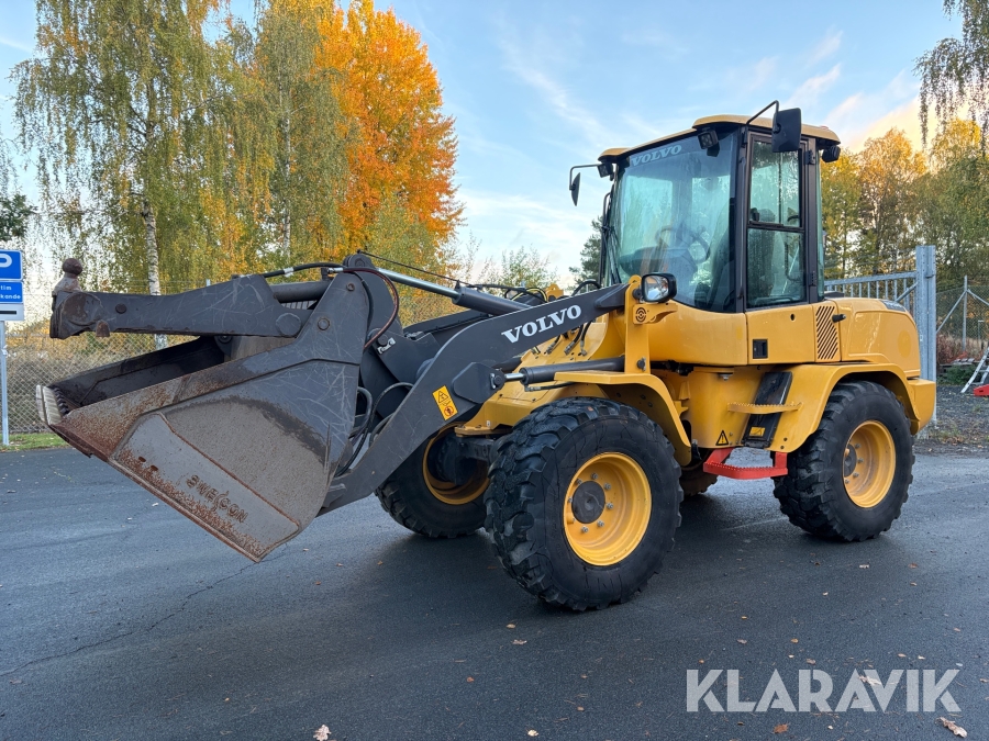 Hjullastare Volvo L30G med skopa