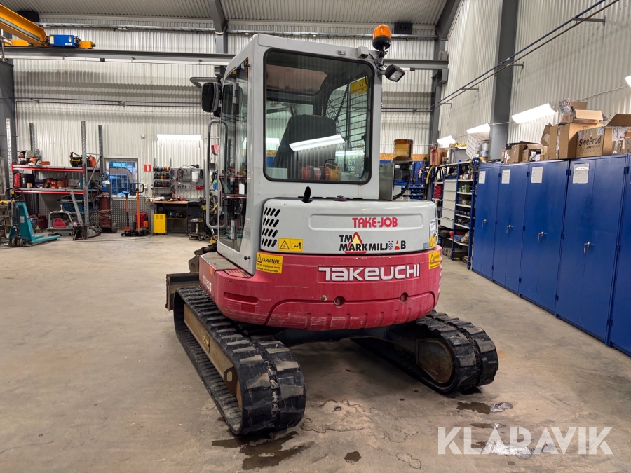 Grävmaskin Takeuchi TB153FR med rototilt och skopa