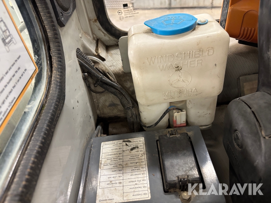 Grävmaskin Takeuchi TB153FR med rototilt och skopa