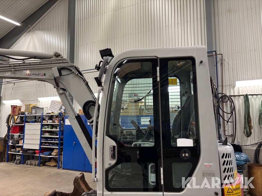 Grävmaskin Takeuchi TB153FR med rototilt och skopa