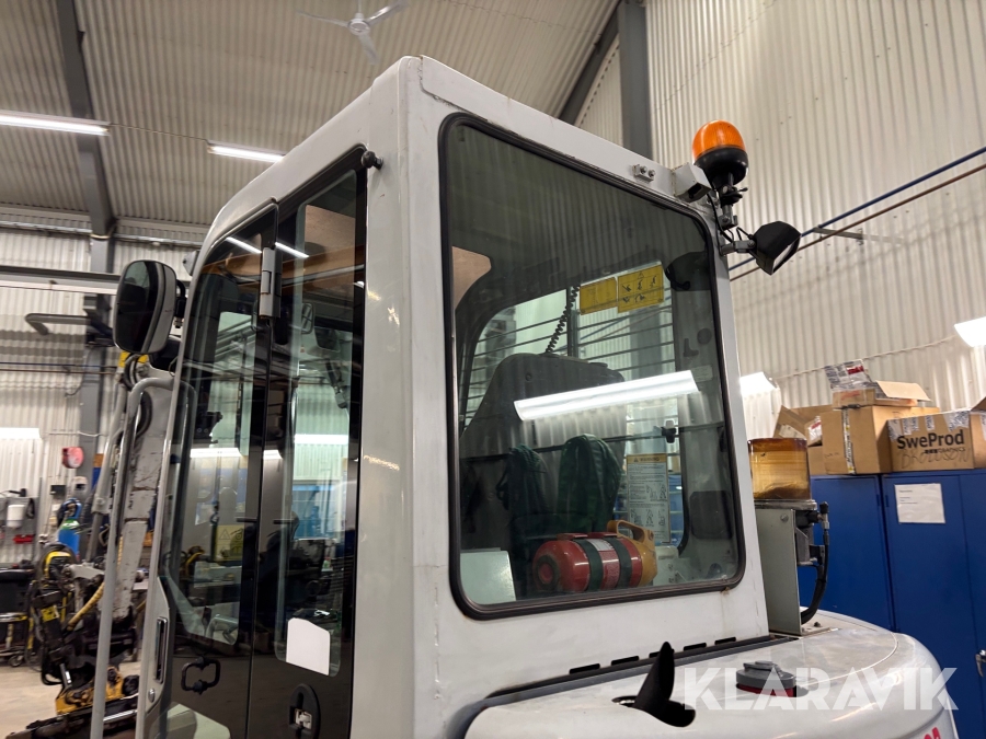 Grävmaskin Takeuchi TB153FR med rototilt och skopa