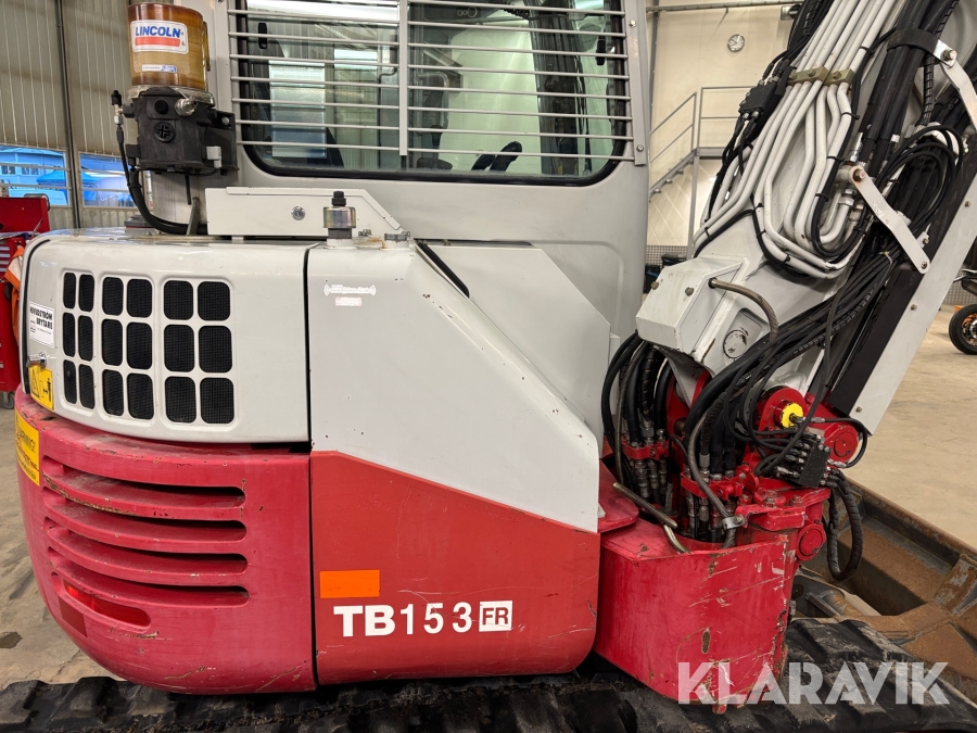 Grävmaskin Takeuchi TB153FR med rototilt och skopa