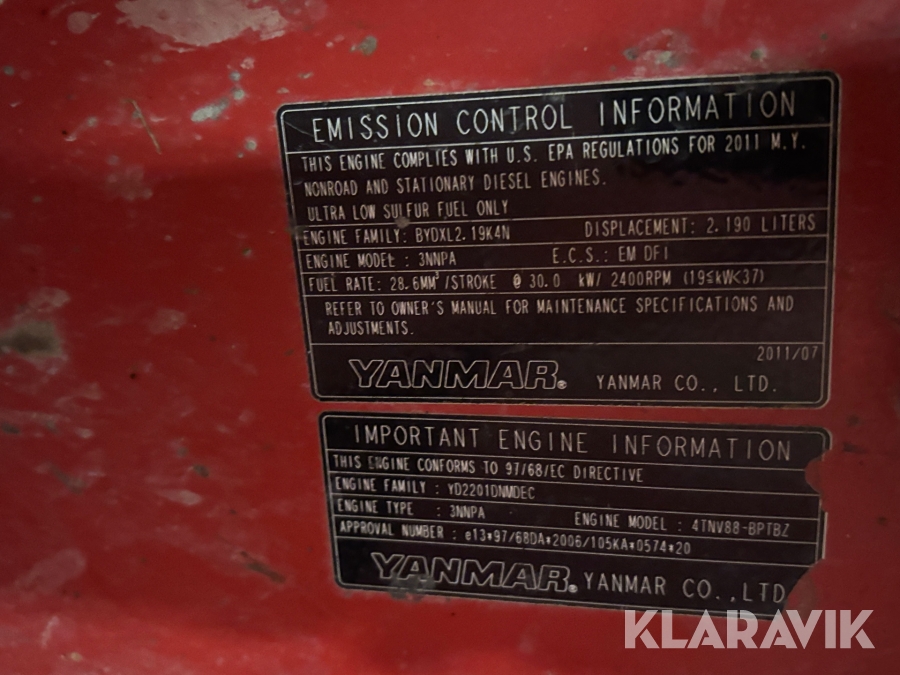 Grävmaskin Takeuchi TB153FR med rototilt och skopa