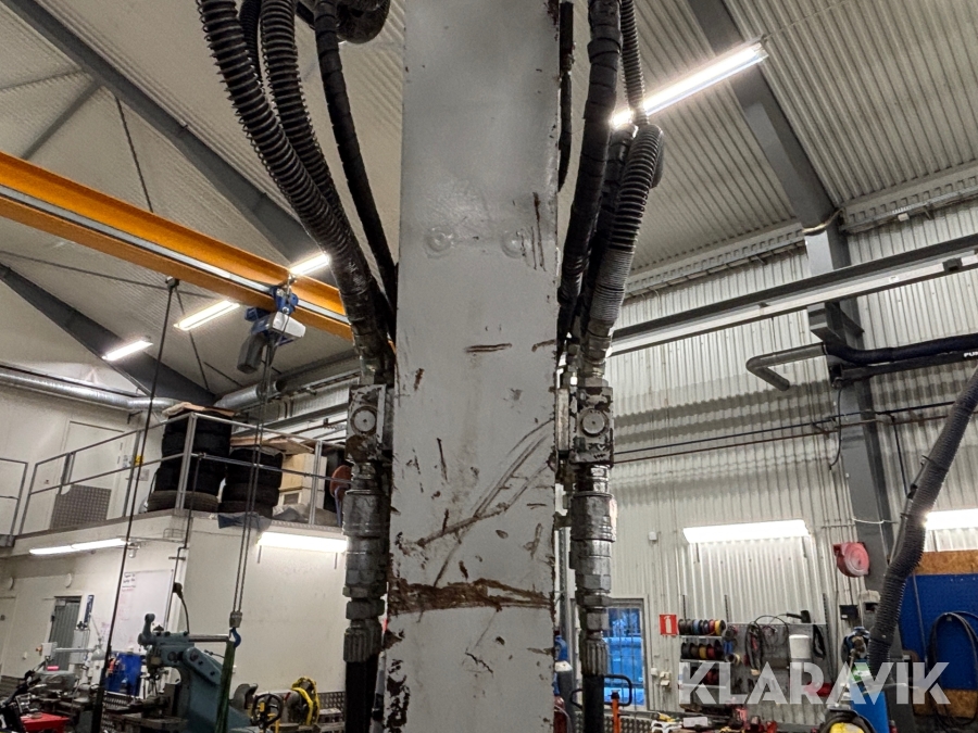 Grävmaskin Takeuchi TB153FR med rototilt och skopa