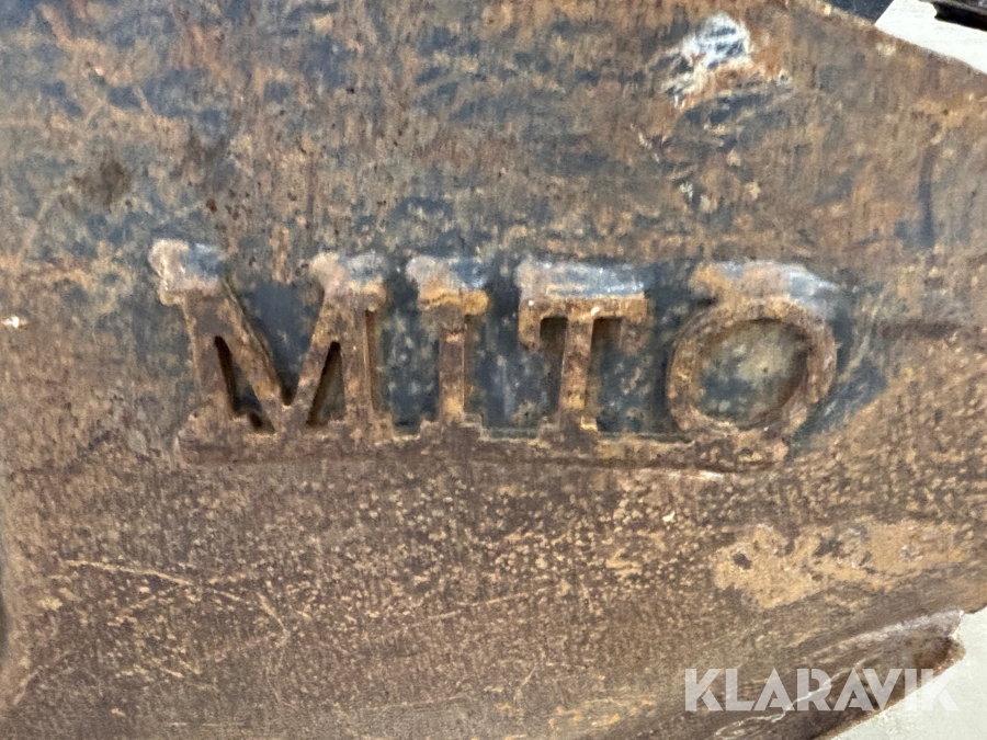 Grävmaskin Takeuchi TB153FR med rototilt och skopa