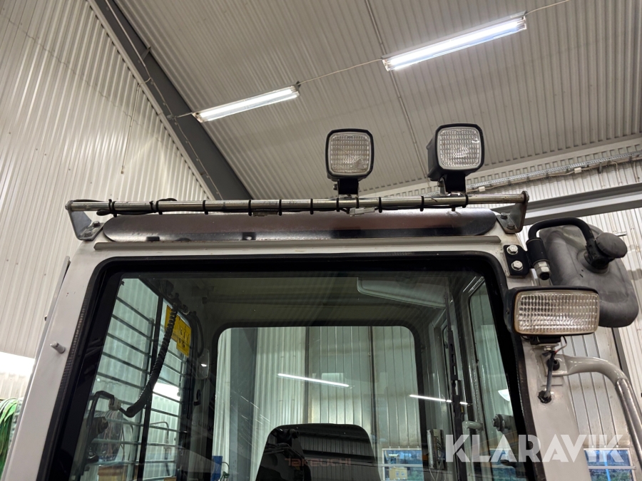 Grävmaskin Takeuchi TB153FR med rototilt och skopa