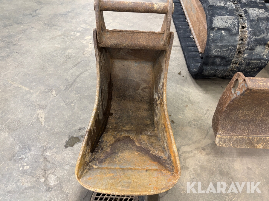 Grävmaskin Takeuchi TB153FR med rototilt och skopa