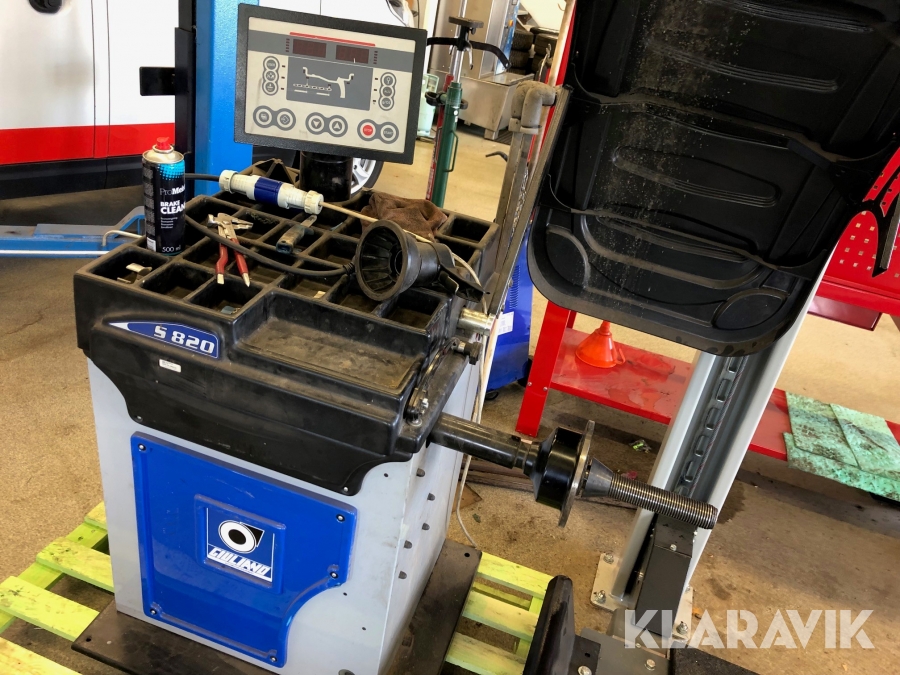 Hjulbalanseringsmaskin Giuliano S820 (personbilshjul) 