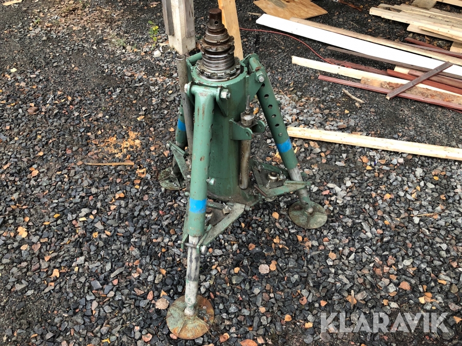 Höglyftande domkraft