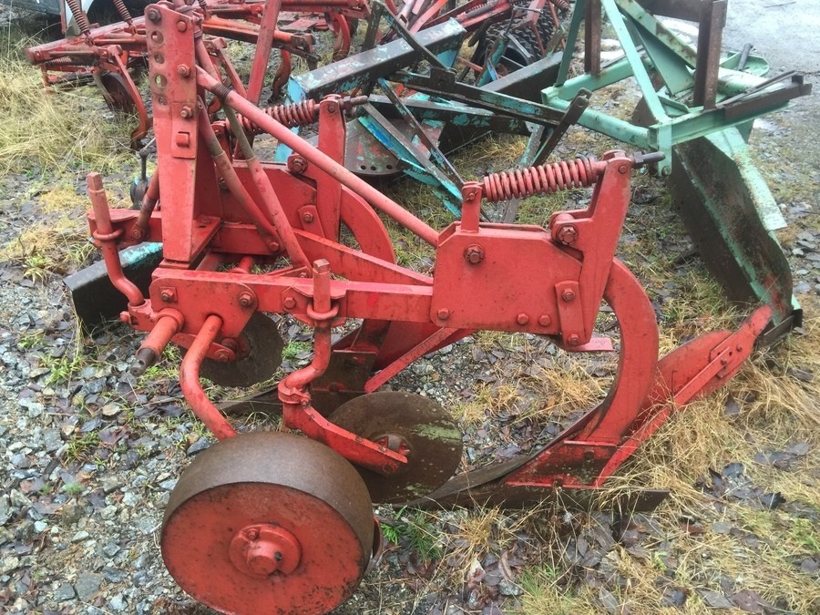 2-skärig plog / Plog med två skär