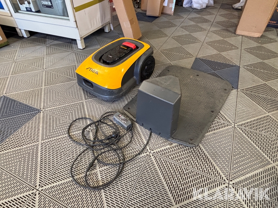 Robotgräsklippare Stiga A 1500