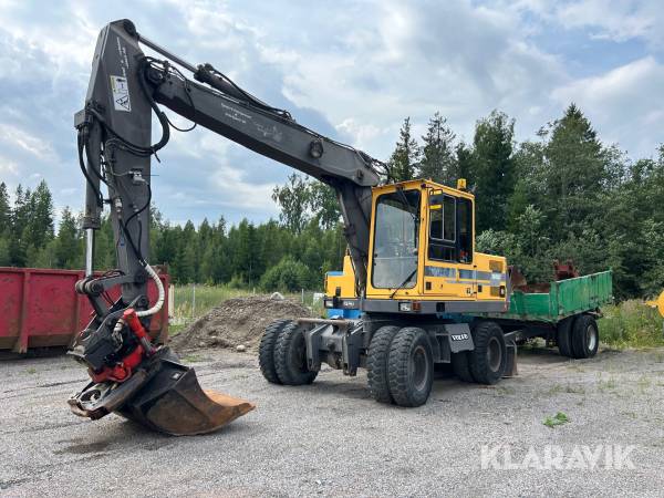 Hjulgrävare Volvo EW150C med vagn och redskap