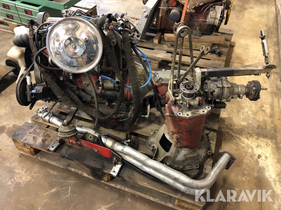 Klaravik Auktioner Motor Volvo B21 med 2st växellådor