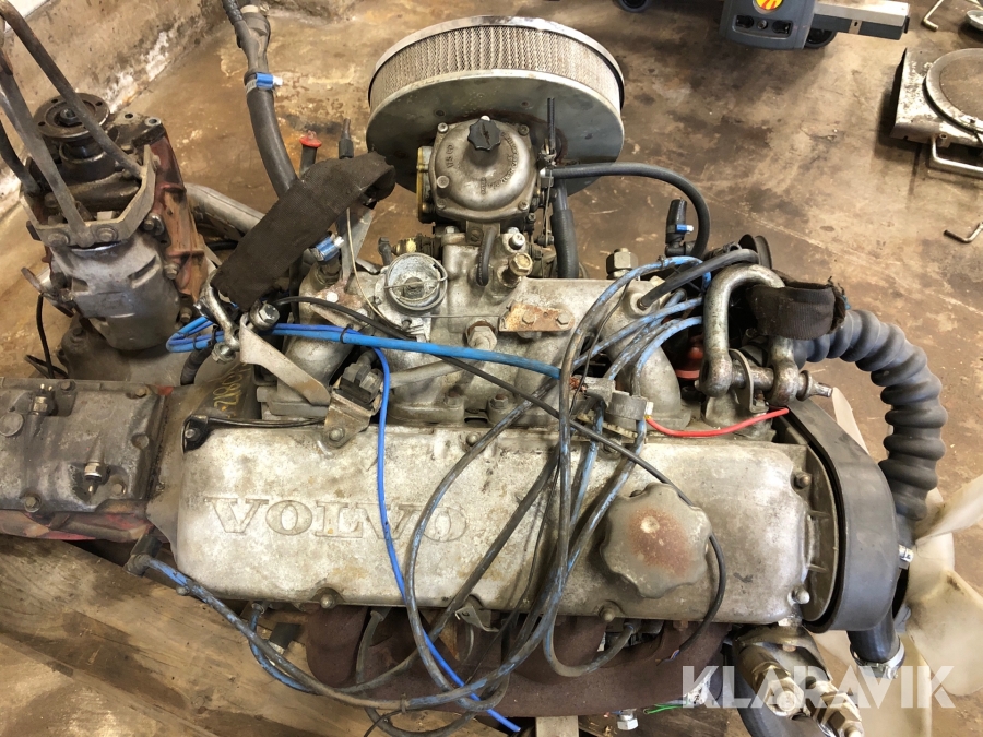 Klaravik Auktioner | Motor Volvo B21 med 2st växellådor