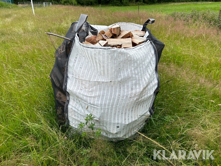 En säck ved Gran och Tall 1,5 kubik, Kungsbacka, Klaravik au