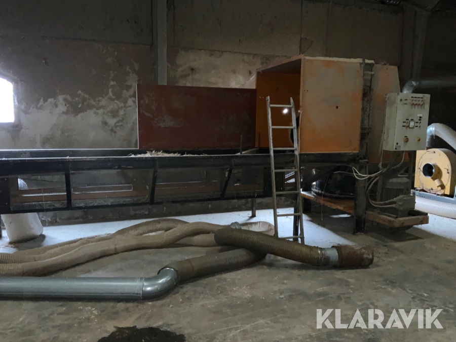 Ströhalms produktionsanläggning för fyrkantsbalar (plast)