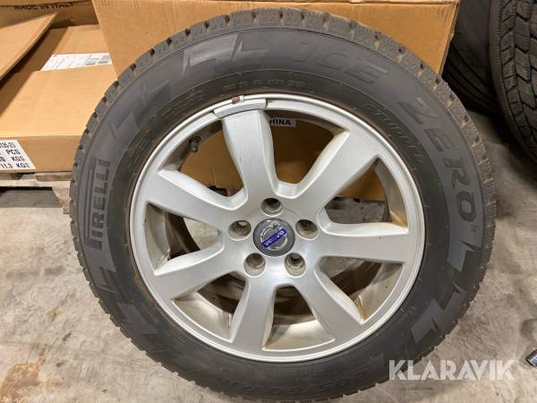 Vinterdäck med fälg 4 st Pirelli 205/60R16