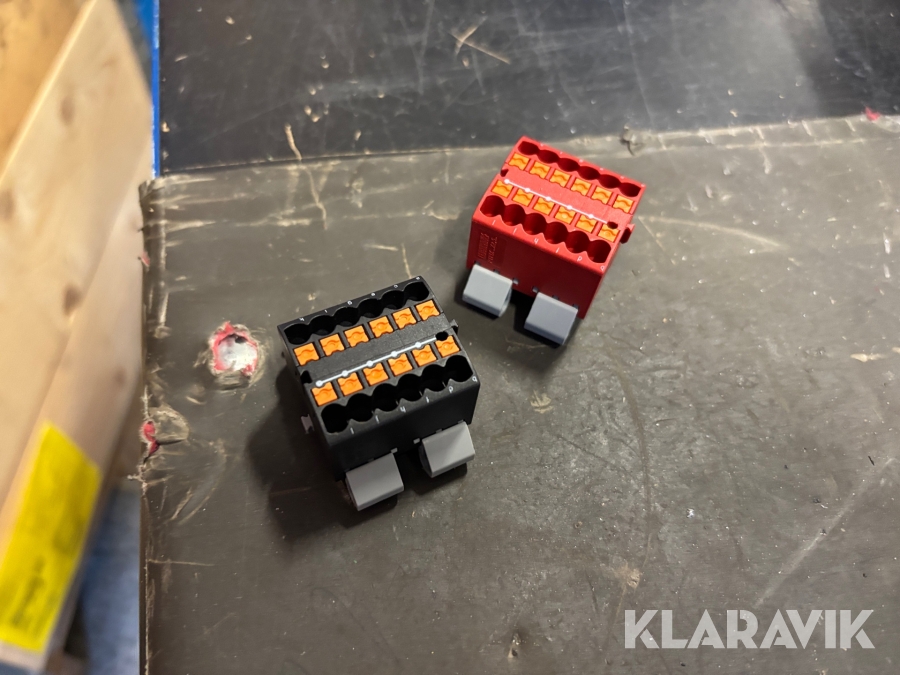 Kontaktdon / Fördelningsblock Phoenix Contact PTFIX 12x2.5-NS35A RD plus / jord 211st