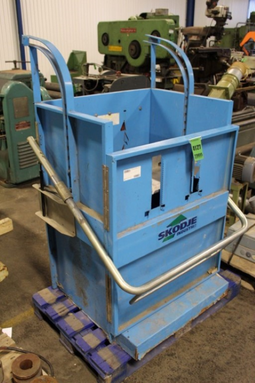 Wellpapp / Kartong Komprimator