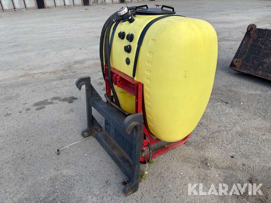 Vattentank 600L med BM-fäste