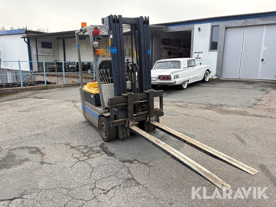 Truck Komatsu FB16M-2E
