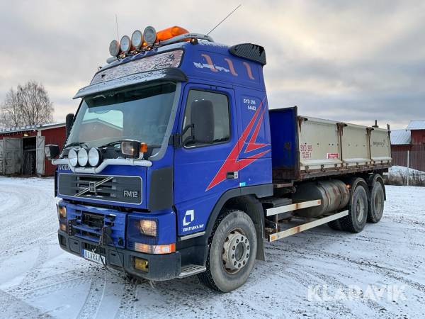 Lastbil Volvo FM12 6x2 plogutrustad