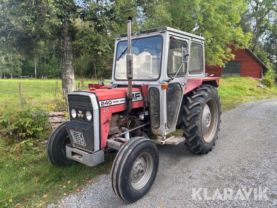 Veterantraktor Massey Ferguson 240