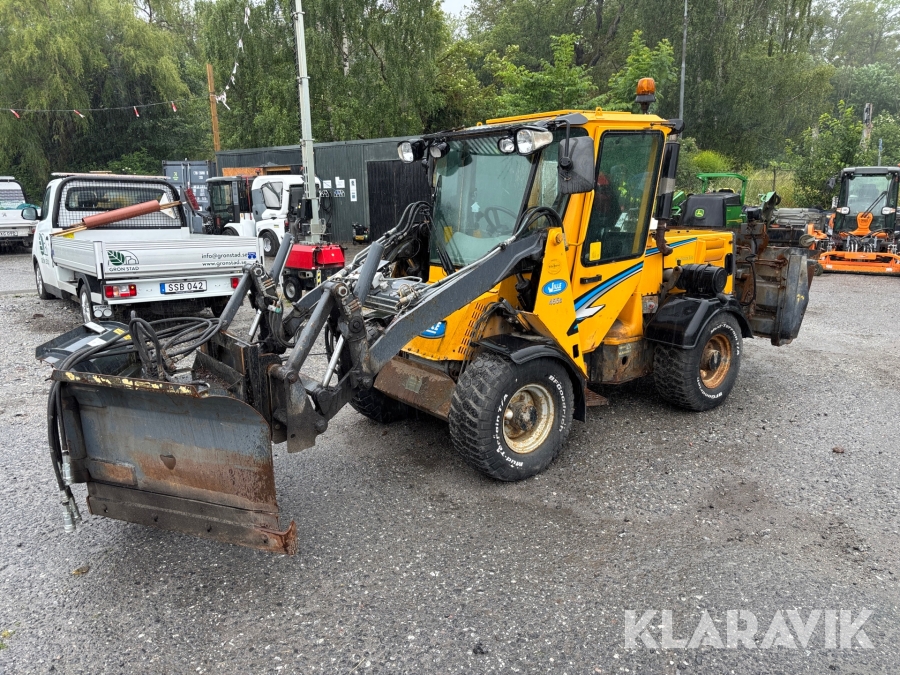 Redskapsbärare Wille 455B med redskap