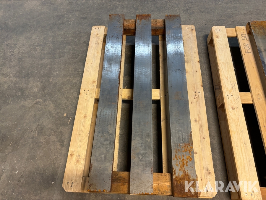 Konstruktionsstål Ca 120*11*4,2 cm 3 stycken