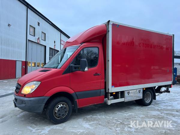 Lastbil / skåpbil Mercedes-Benz Sprinter 519 med bakgavellyft