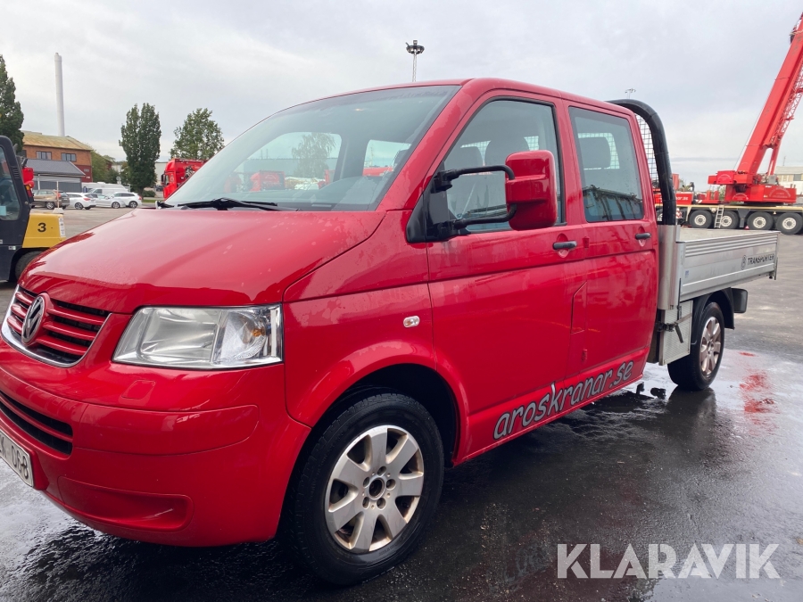 Pickup Volkswagen Transporter T5 2.5 TDI Pickup (174hk)