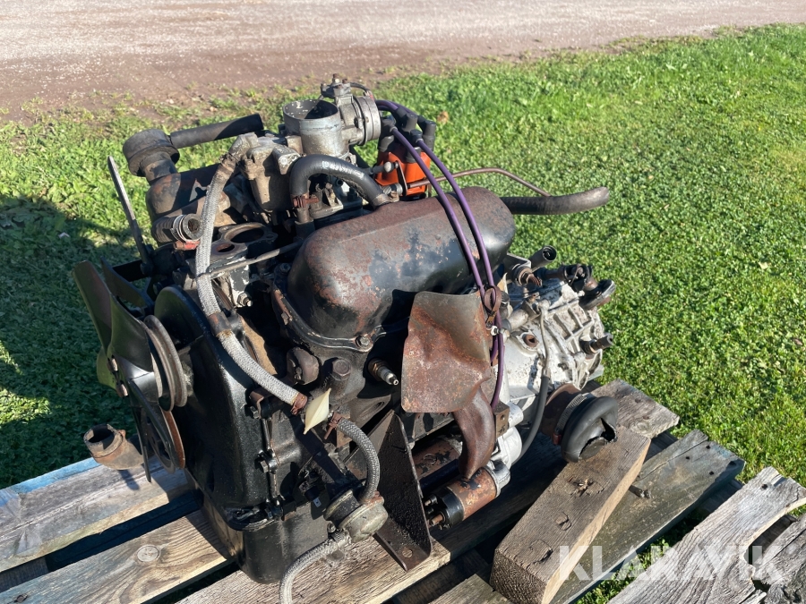 Motor med växellåda Saab V4